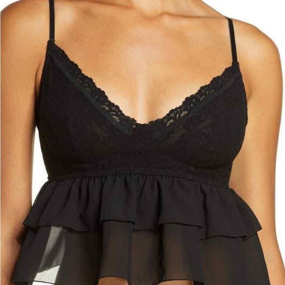 NWT Black Lace Ruffle Cropped Camisole